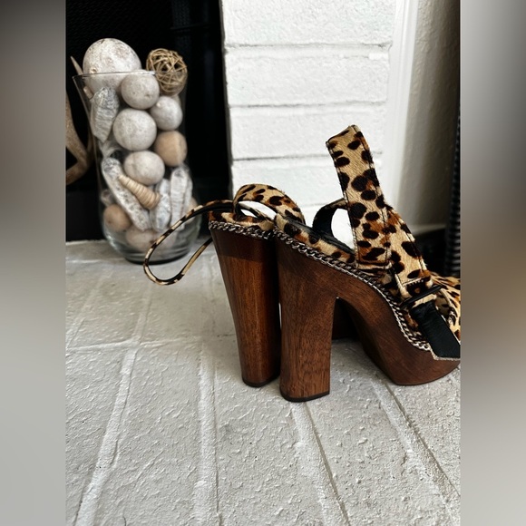 Alice + Olivia Faira Leopard Block Heels. Size 9 Retail- $650 - Picture 8 of 14
